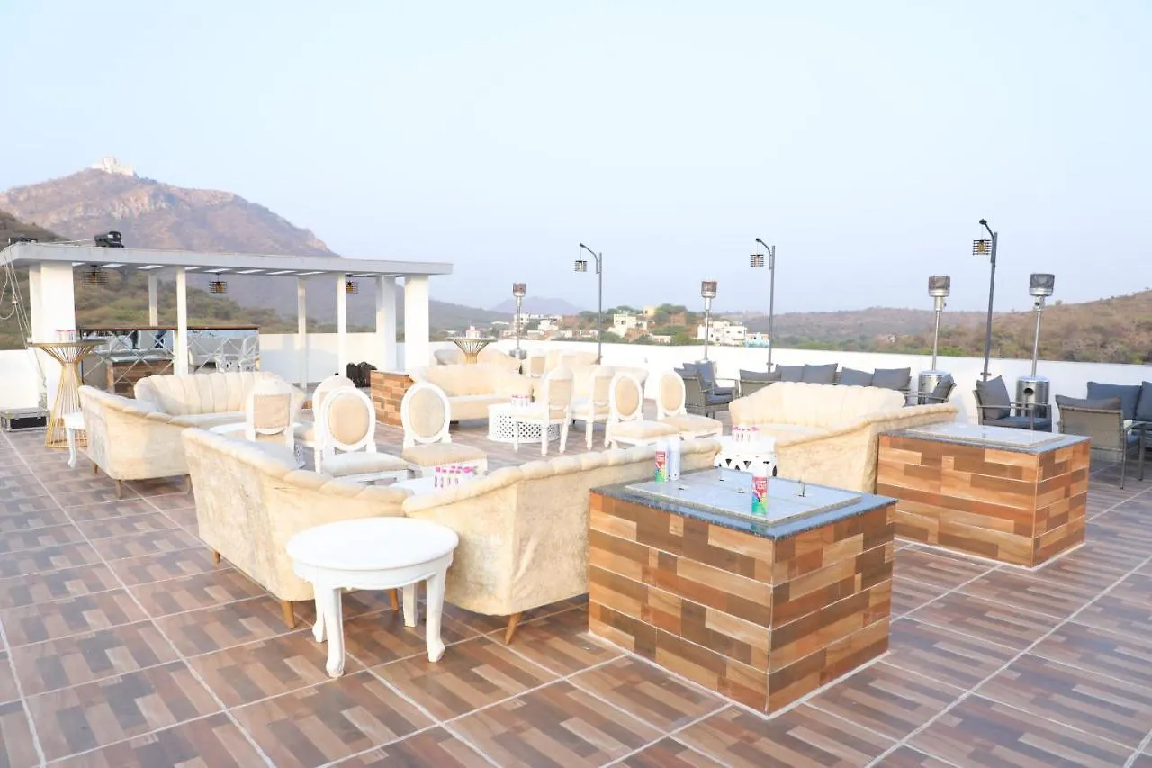 Hotel Paramount Udaipur