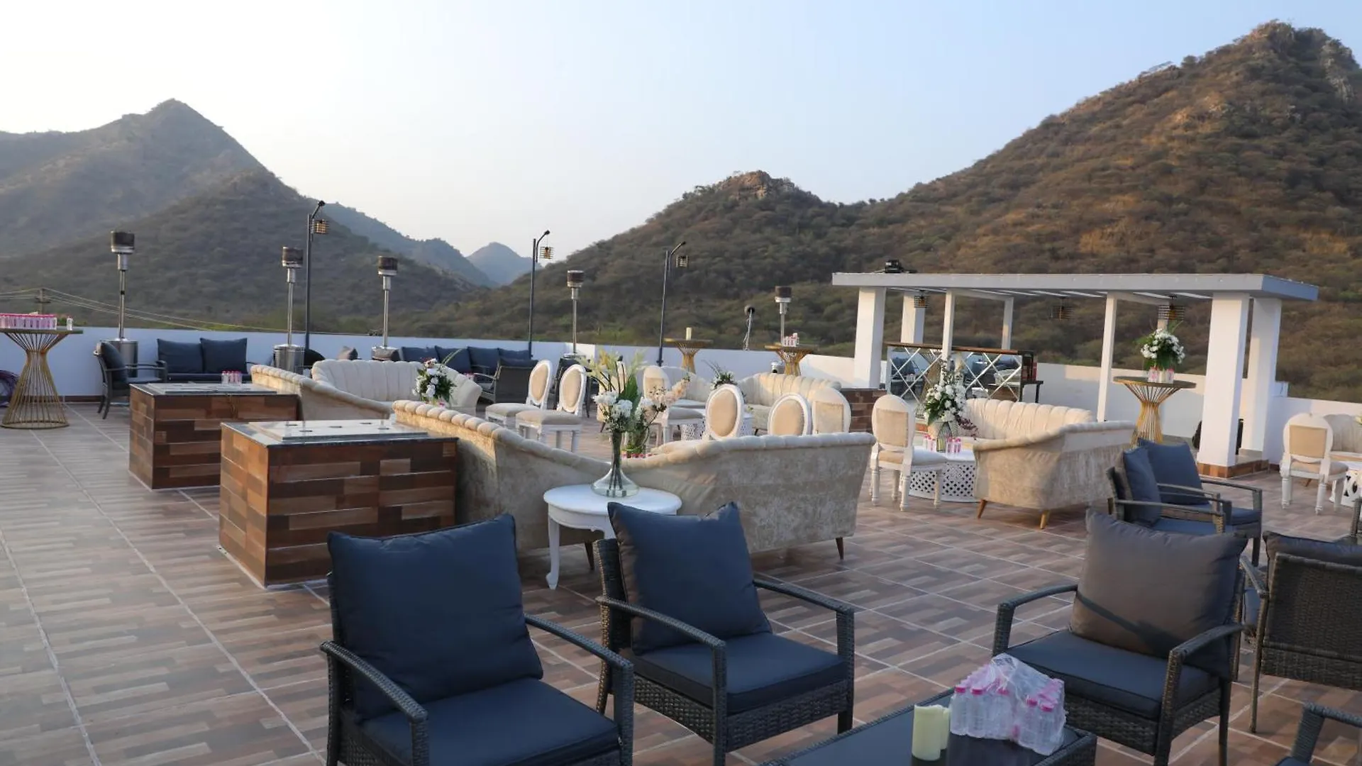 Hotel Paramount Udaipur