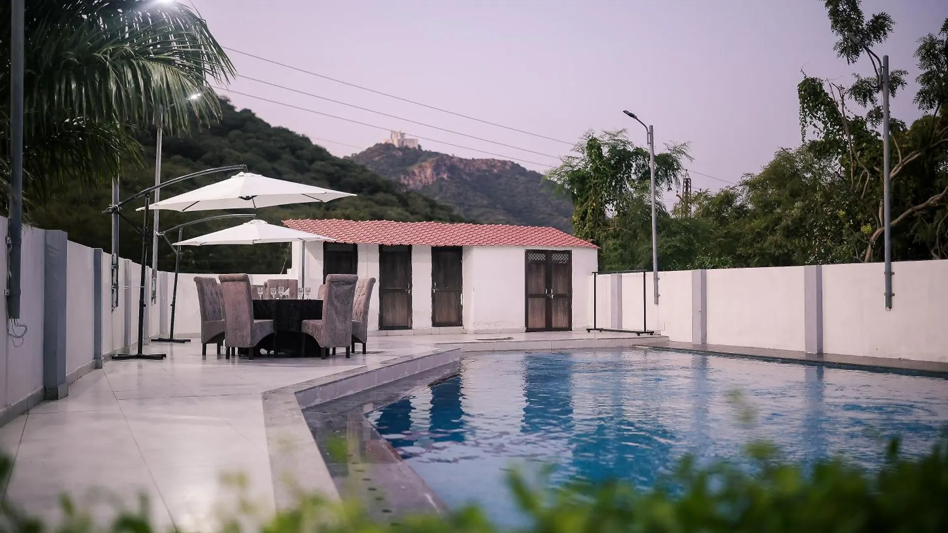 Hotel Paramount Udaipur